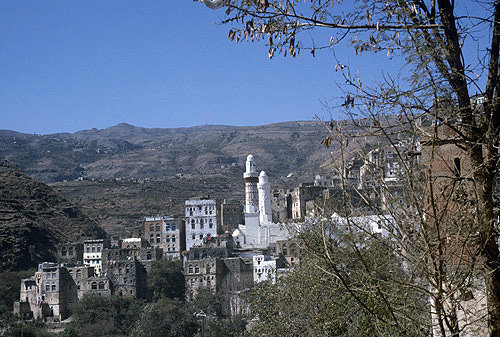 Town and twelfth century Great Mosque, Jibla, Yemen