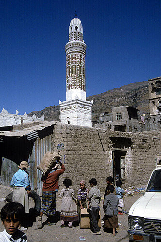 Street corner and minaret, Ibb, Yemen